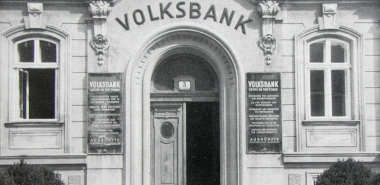 Eim historisches Foto einer Volksbank-Filiale